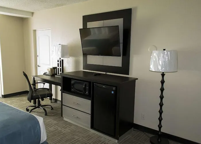 Surestay Plus Hotel By Best Western Pensacola